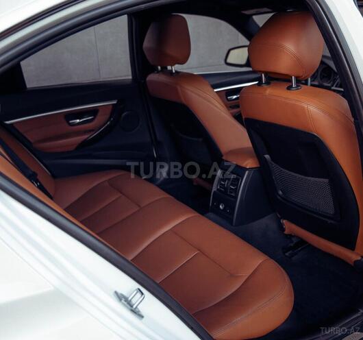BMW 330-12