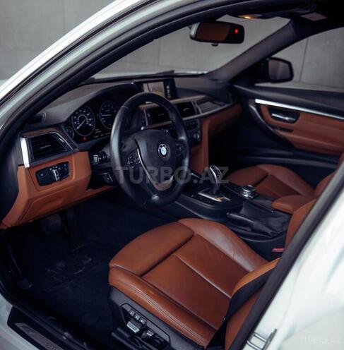 BMW 330-17