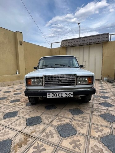 LADA (VAZ) 2107-1
