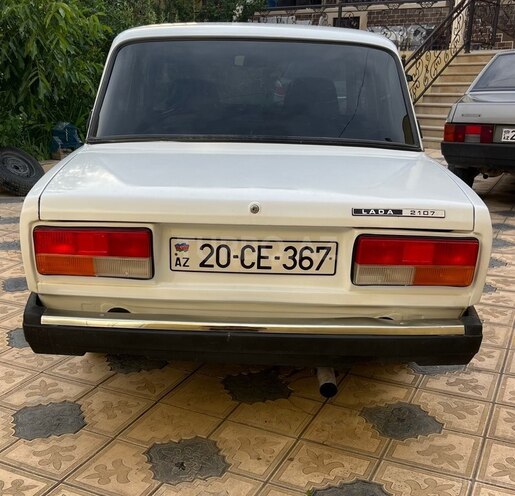 LADA (VAZ) 2107-15
