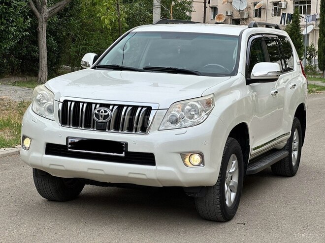 Toyota Land Cruiser Prado-4