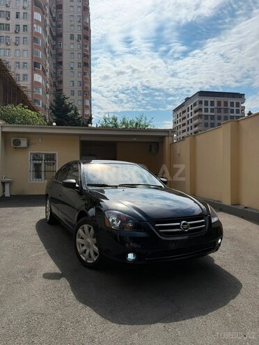 Nissan Altima-2
