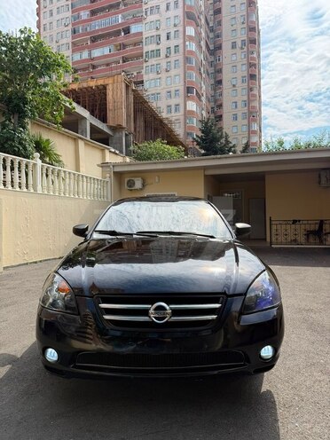 Nissan Altima-3