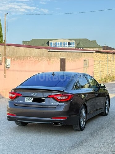 Hyundai Sonata-9