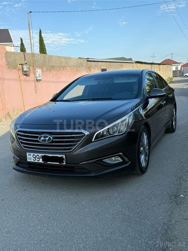 Hyundai Sonata-4