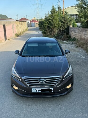 Hyundai Sonata-5