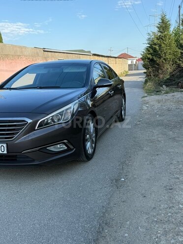 Hyundai Sonata-6