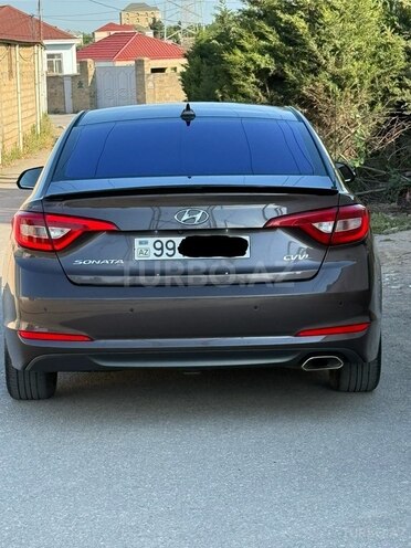 Hyundai Sonata-10