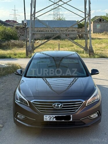 Hyundai Sonata-1