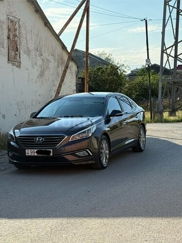 Hyundai Sonata-14