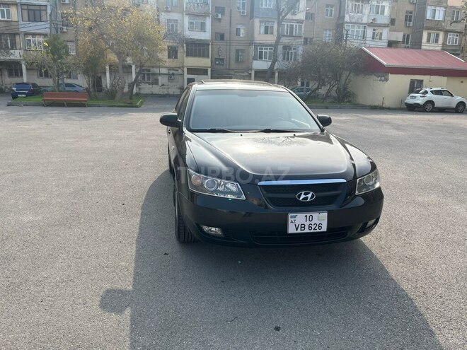 Hyundai Sonata-1