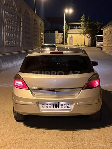 Opel Astra-2