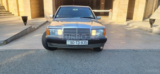 Mercedes 190-6