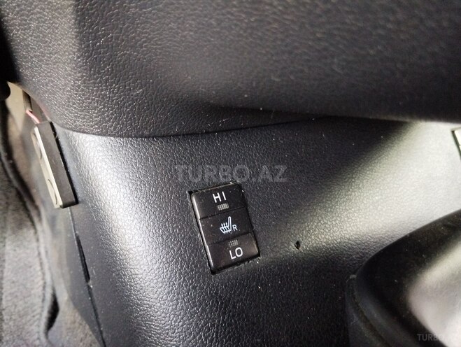 Toyota Prius-14