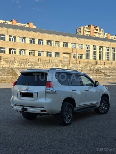 Toyota Land Cruiser Prado-7
