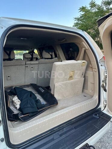 Toyota Land Cruiser Prado-12