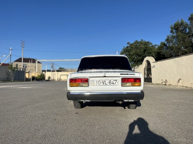 LADA (VAZ) 2107-4