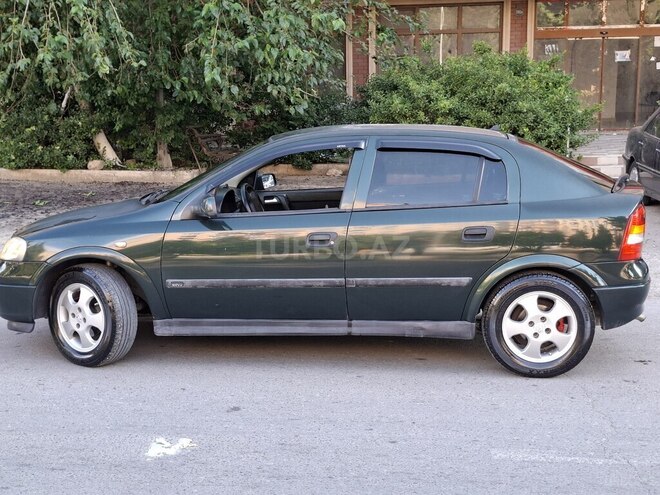 Opel Astra-10