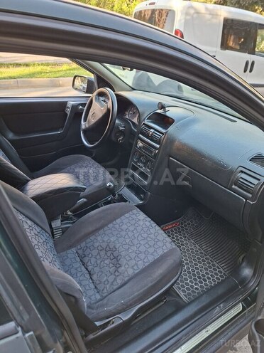 Opel Astra-13