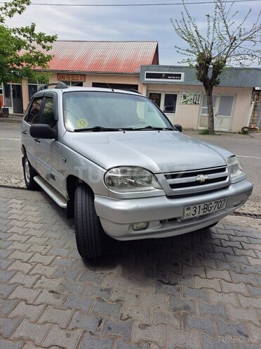 Chevrolet Niva-2