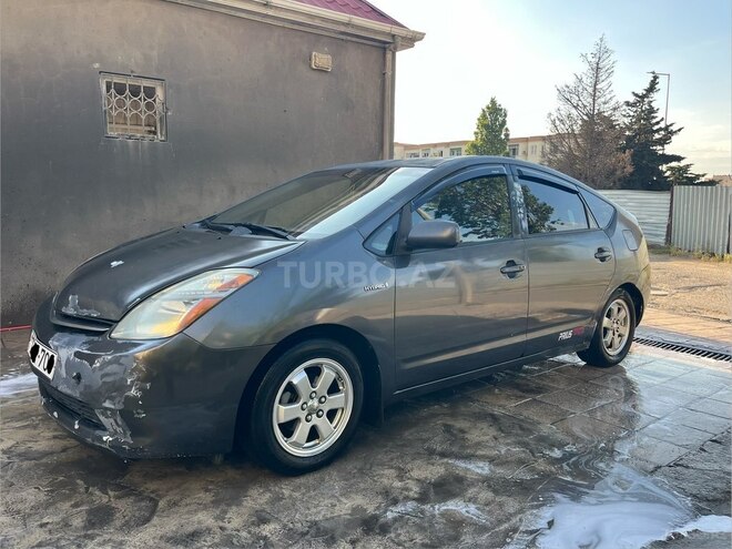 Toyota Prius-3