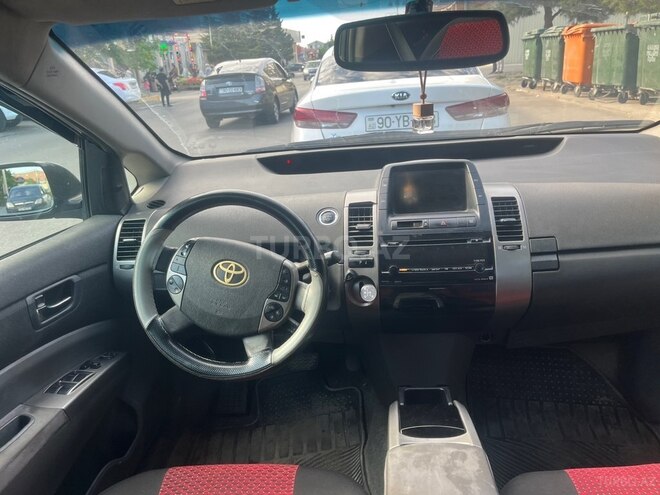 Toyota Prius-10