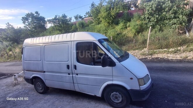 Ford Transit-4