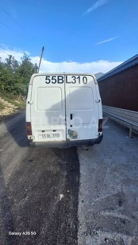 Ford Transit-3