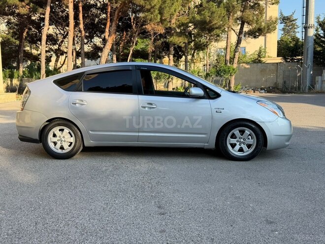 Toyota Prius-7
