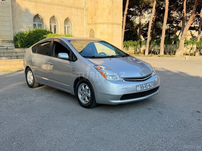 Toyota Prius-8