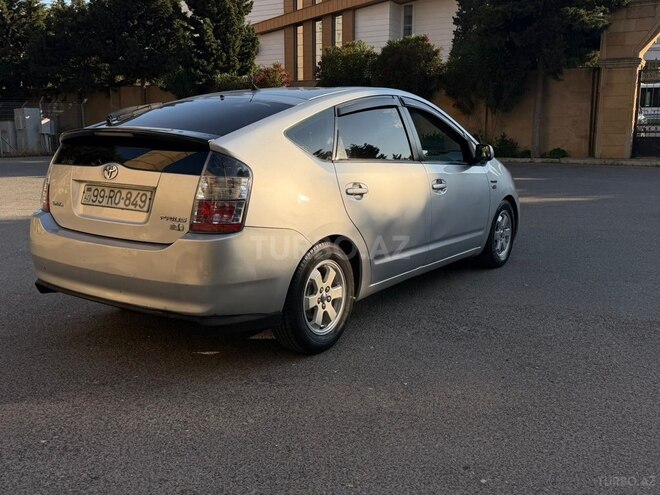Toyota Prius-9