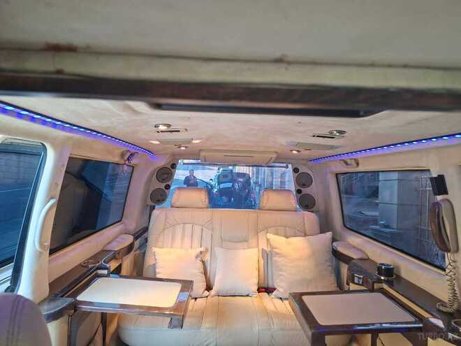 Volkswagen Multivan-6