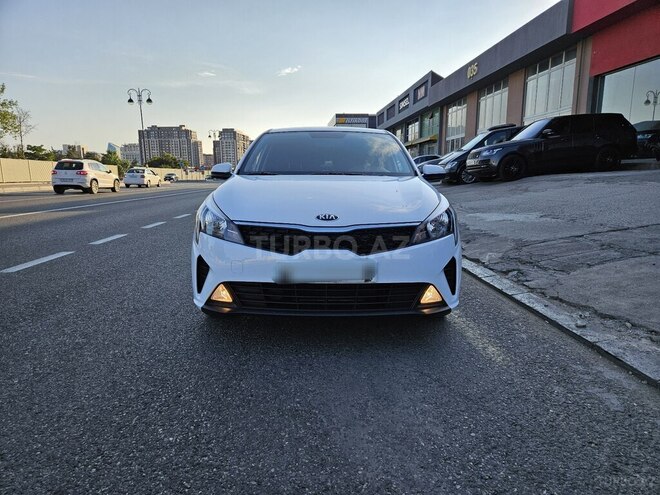 Kia Rio-2