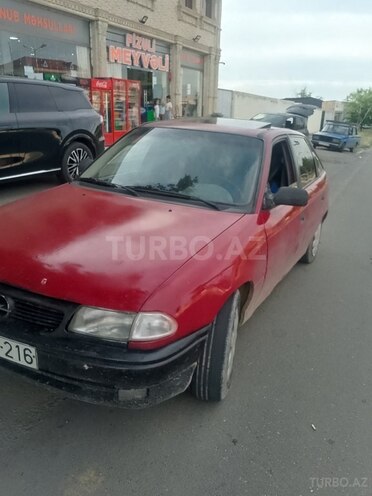 Opel Astra-3