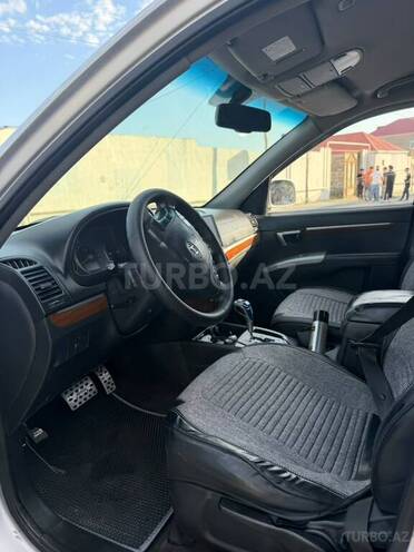 Hyundai Santa Fe-14
