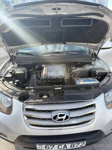 Hyundai Santa Fe-16