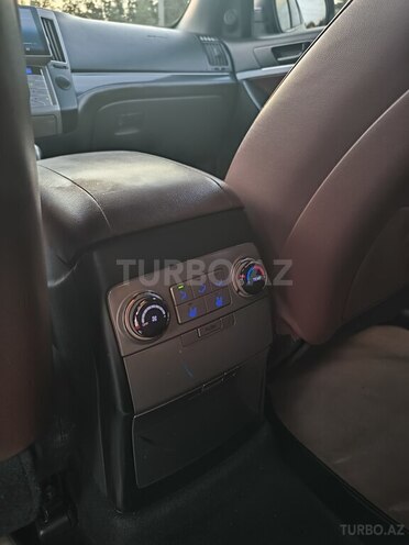 Hyundai ix55-11