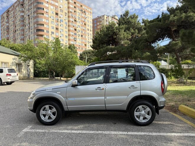 Chevrolet Niva-3