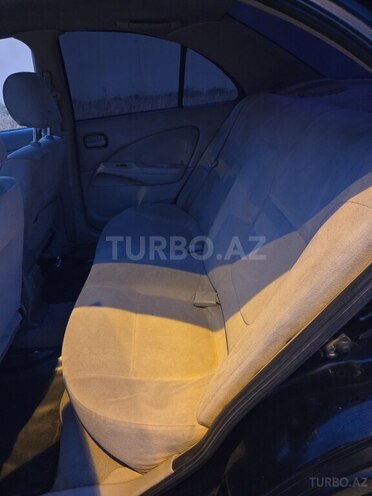 Nissan Sunny-11