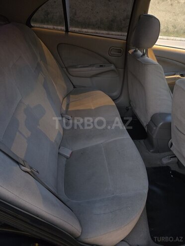 Nissan Sunny-10