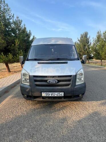 Ford Transit-1