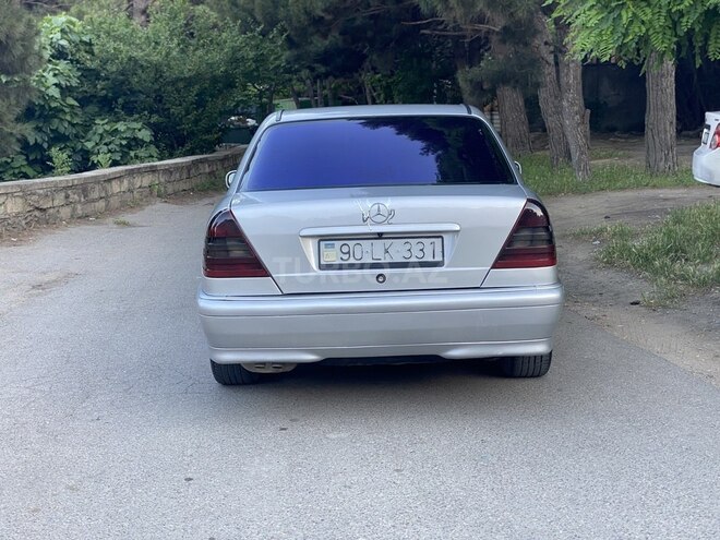 Mercedes C 220-10