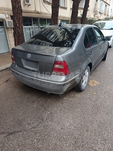 Volkswagen Jetta-2
