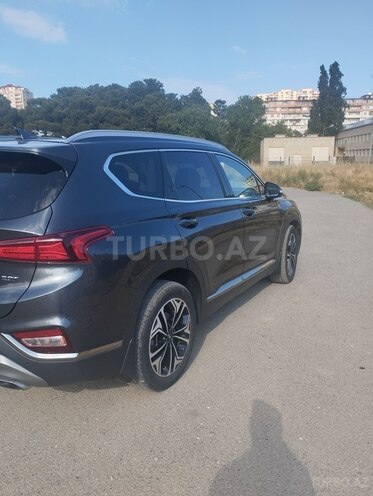 Hyundai Santa Fe-10