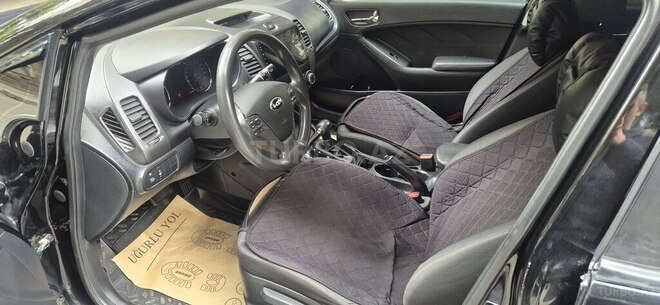 Kia Cerato-12