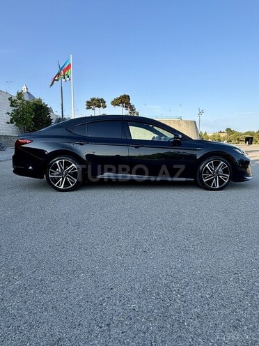 Toyota Camry-7