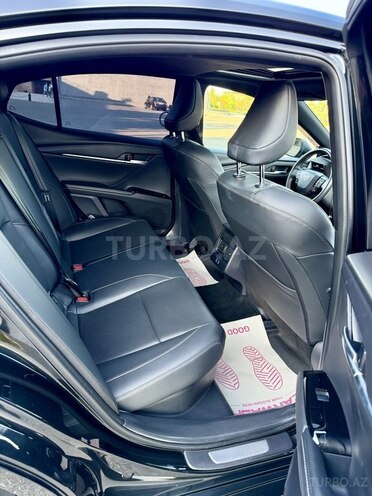 Toyota Camry-8