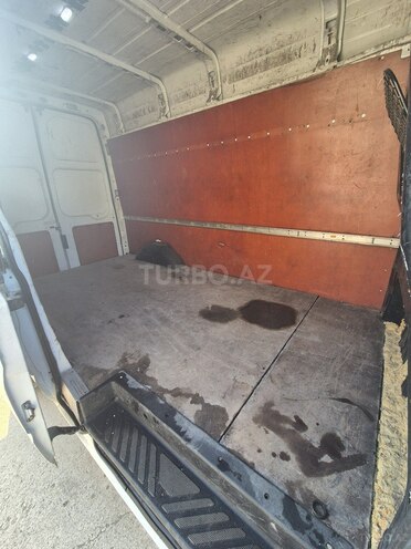 Ford Transit-7