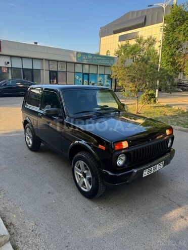 LADA (VAZ) Niva-12