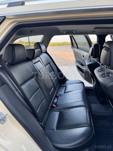 Mercedes E 220-9